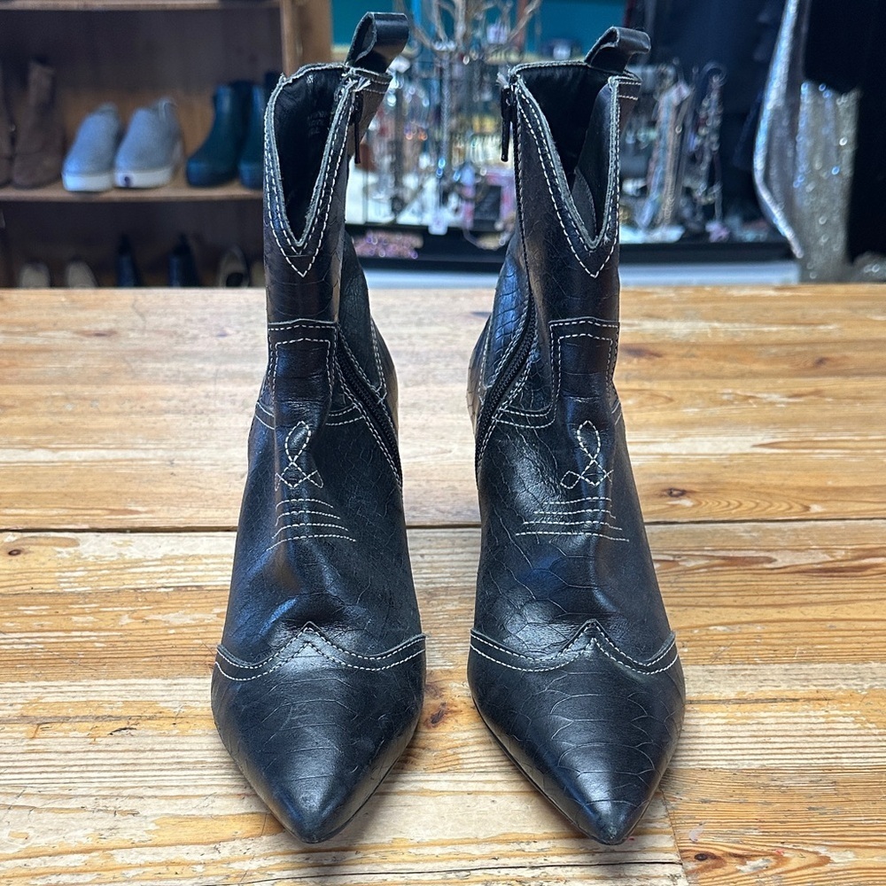 Matisse Black Leather Heeled Boots